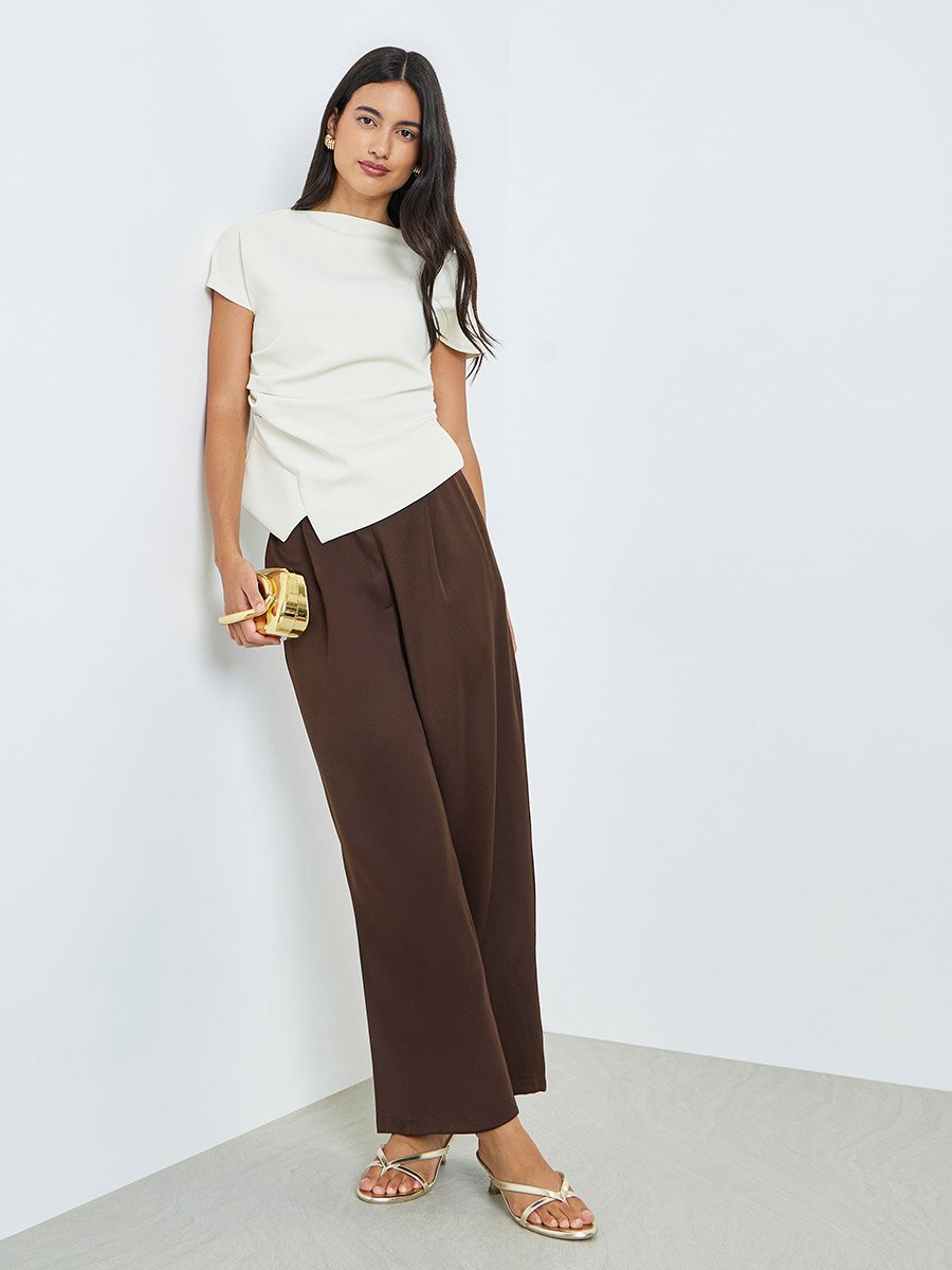 Off White Asymmetric Hem Solid Blouse