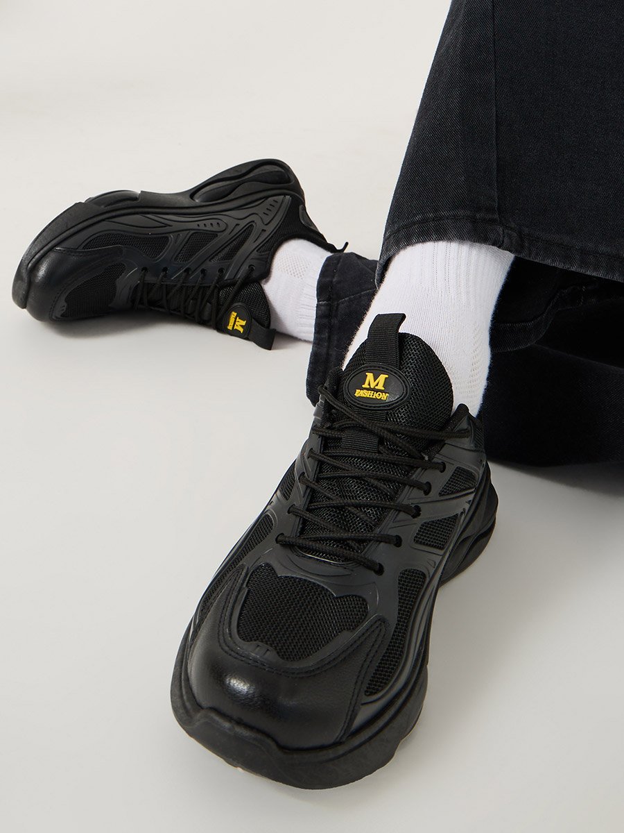 Breathable Air Sole Lace Up Sneakers