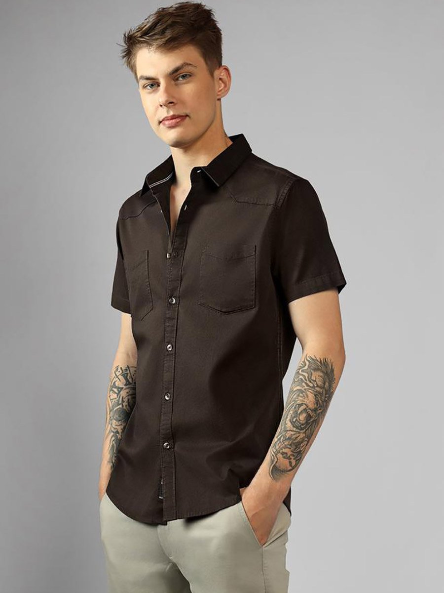 Solid Regular Fit Collared Shirt with Pockets