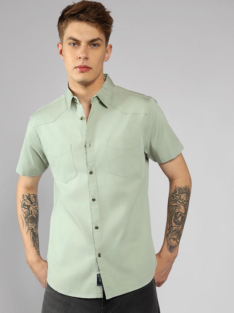 Solid Regular Fit Spread Collar Shirt