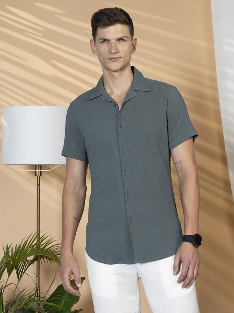Solid Relaxed Fit Spread Collar Shirt