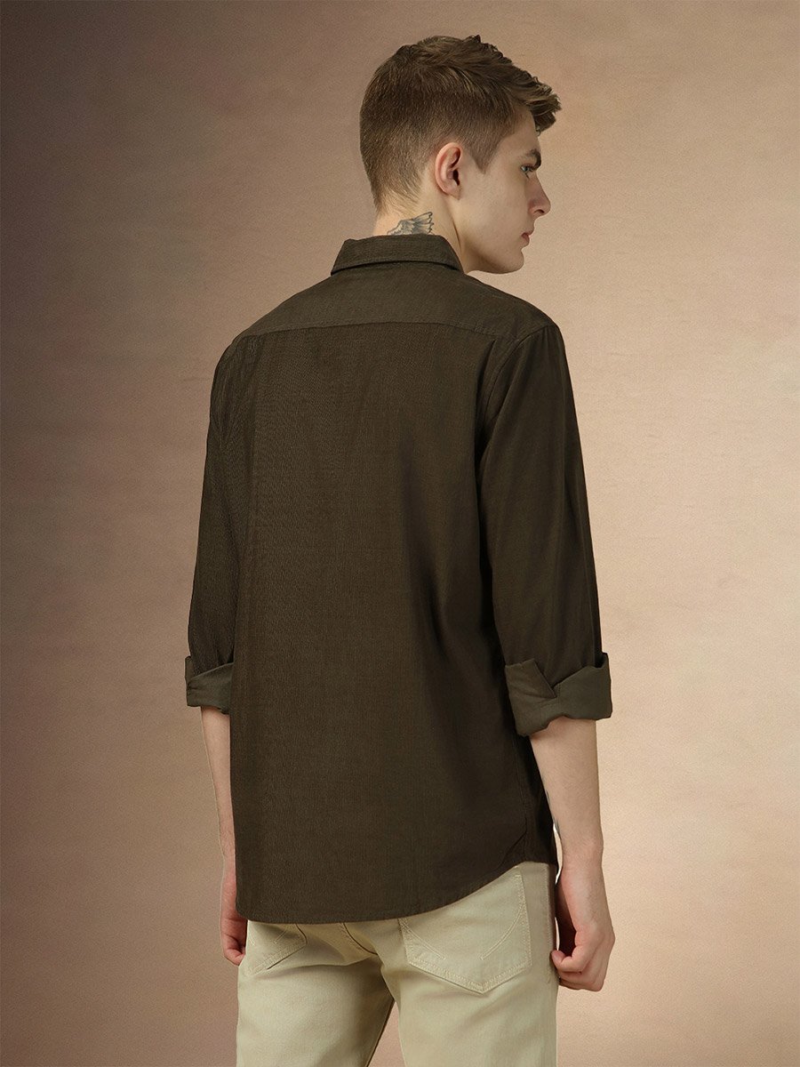 Solid Relaxed Fit Spread Collar Shirt with Pocket