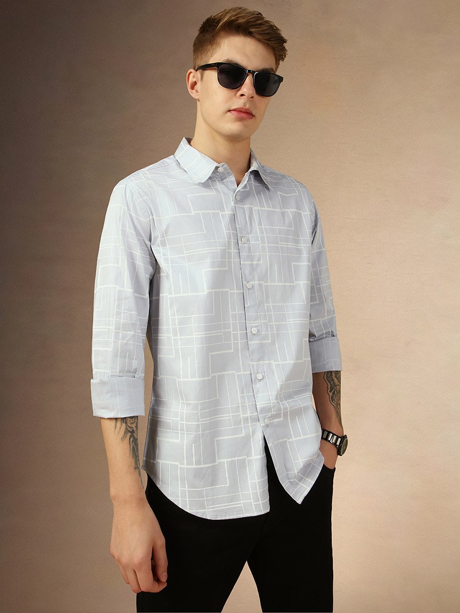 Printed Regular Fit Spread Collar Curved Hem Shirt
