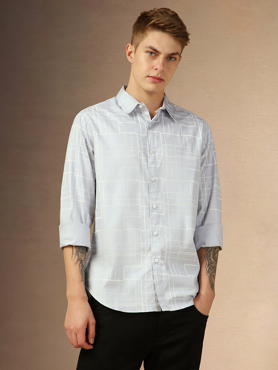 Printed Regular Fit Spread Collar Curved Hem Shirt