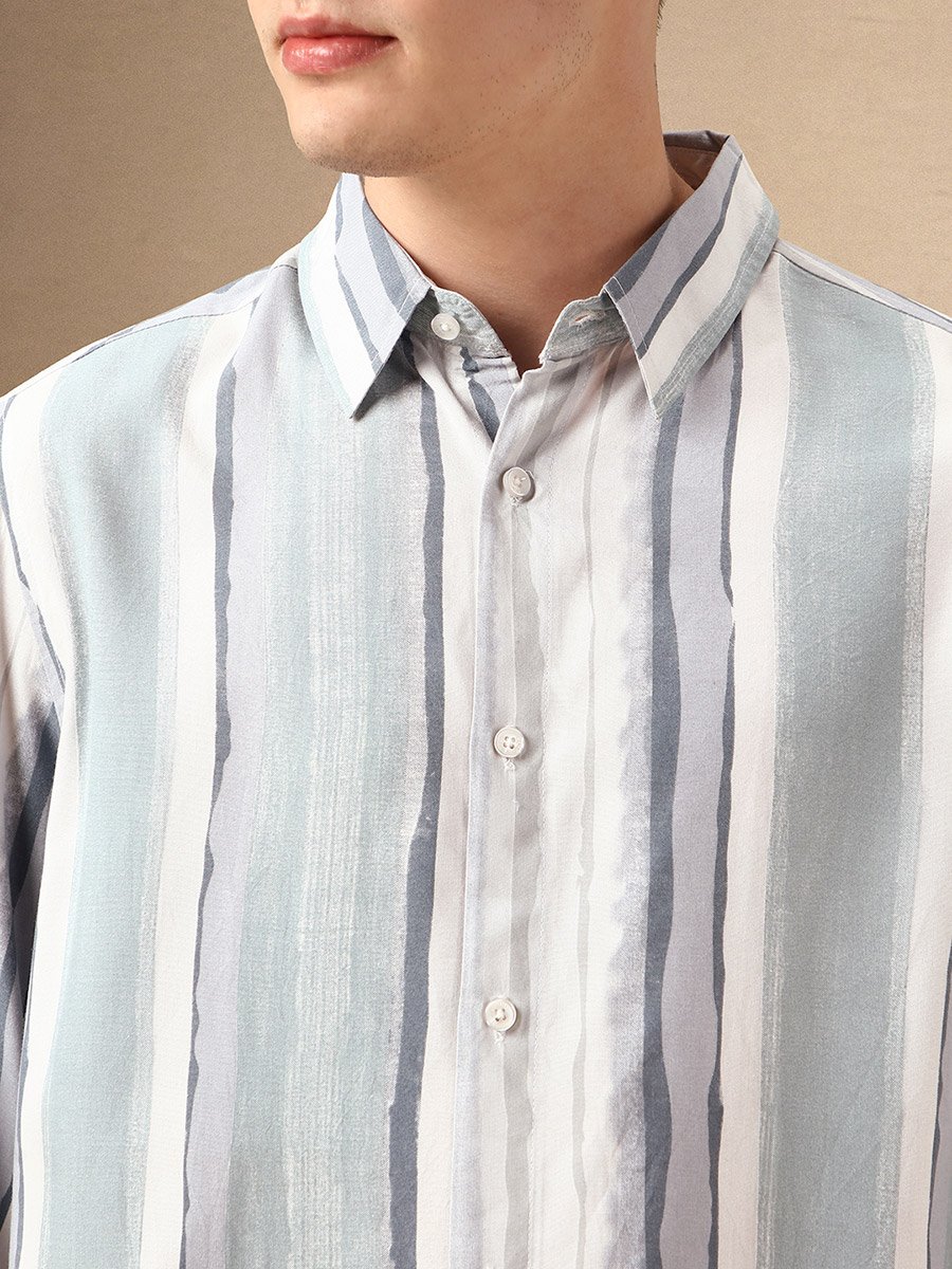 Striped Relaxed Fit Spread Collar Curved Hem Shirt