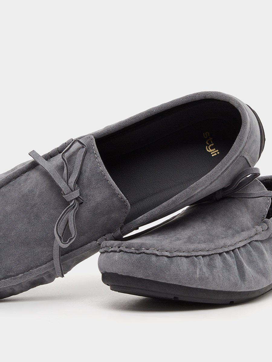 Textured Bow Accent Slip In Loafers