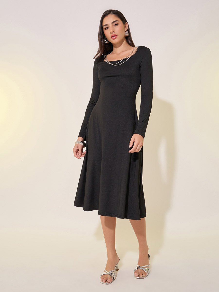 Solid Square Neckline Chain Detail A-Line Midi Dress