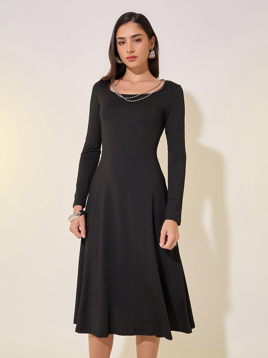 Solid Square Neckline Chain Detail A-Line Midi Dress