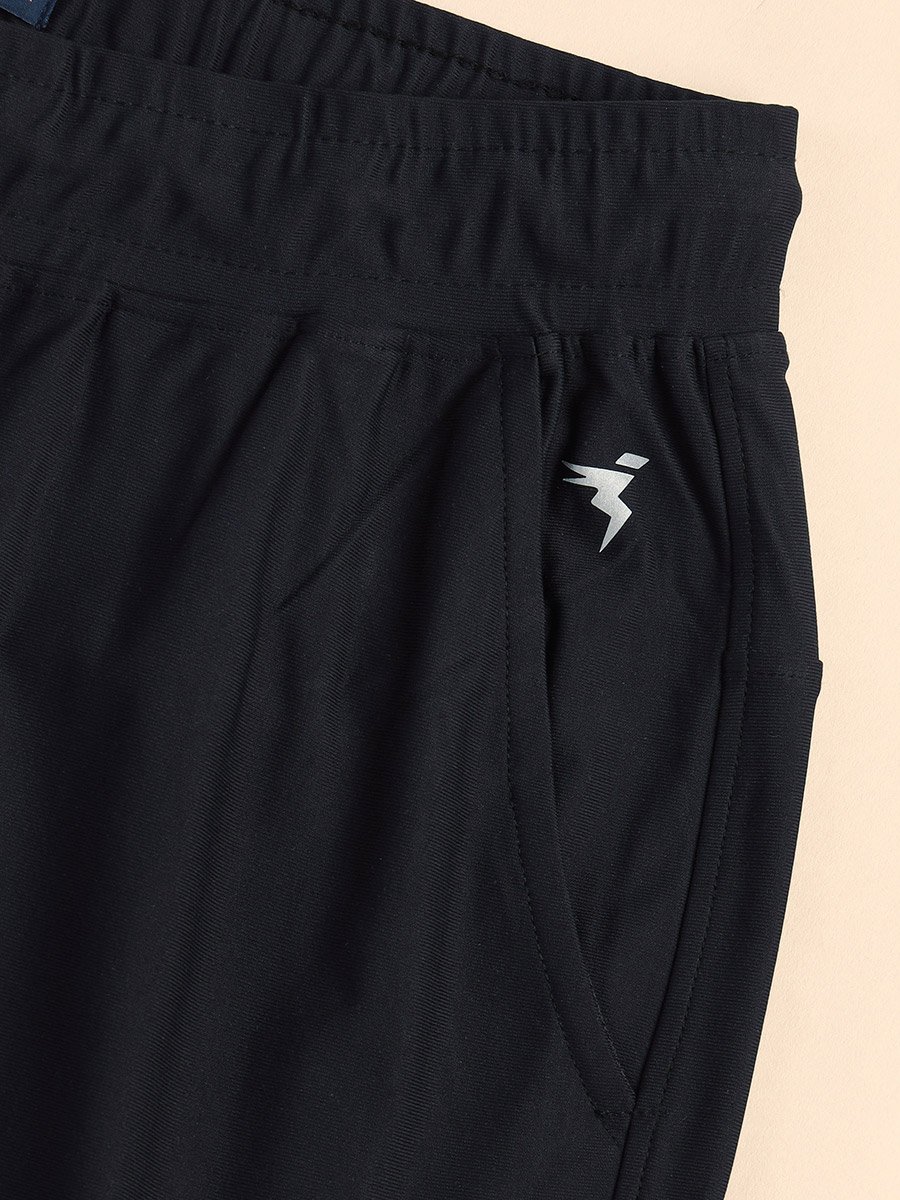 Men Solid Slim Fit Cargo Track Pants with DURACOOL+