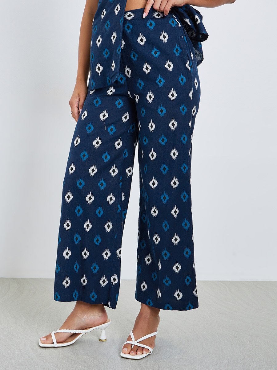 Oversized Printed Vest and Straight Fit Pants Co-Ords