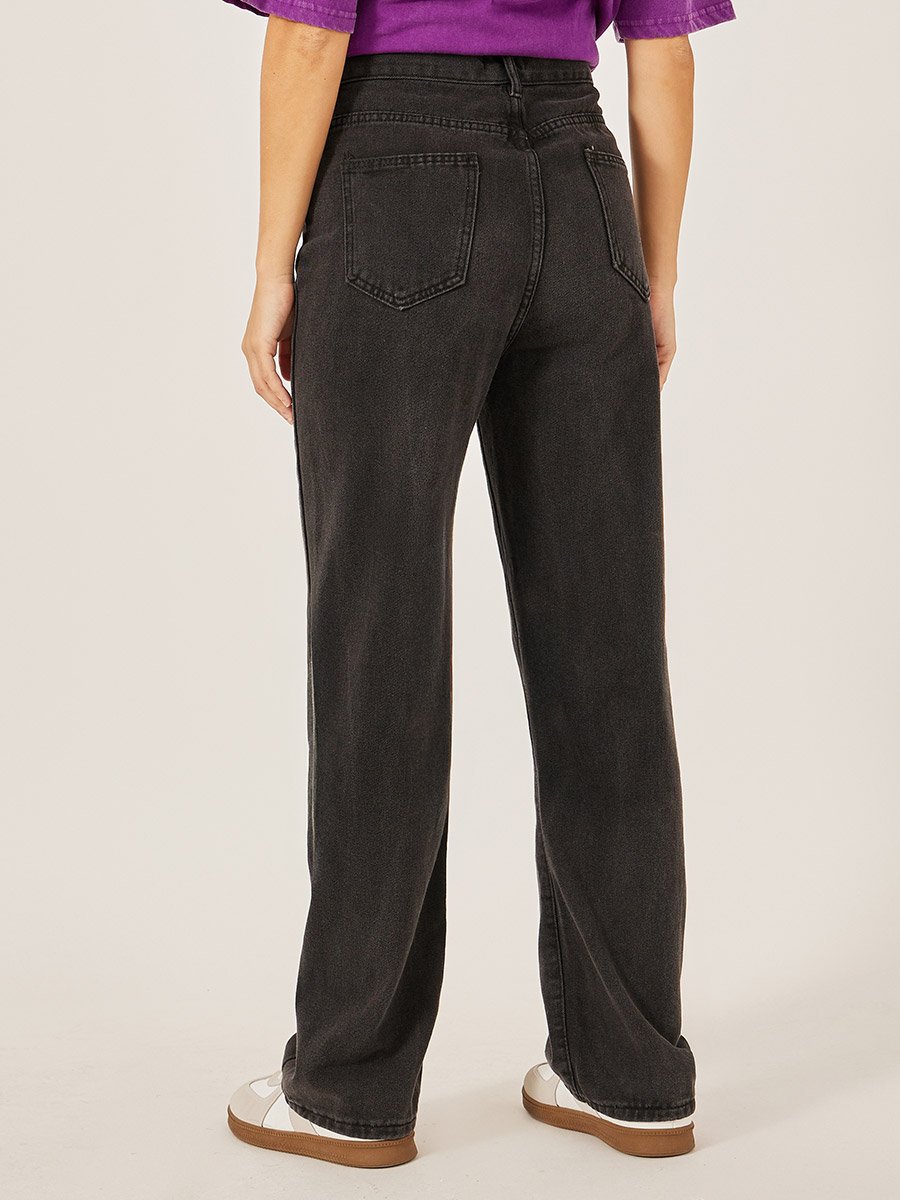 Mid Rise Five-Pocket Straight Fit Jeans 
