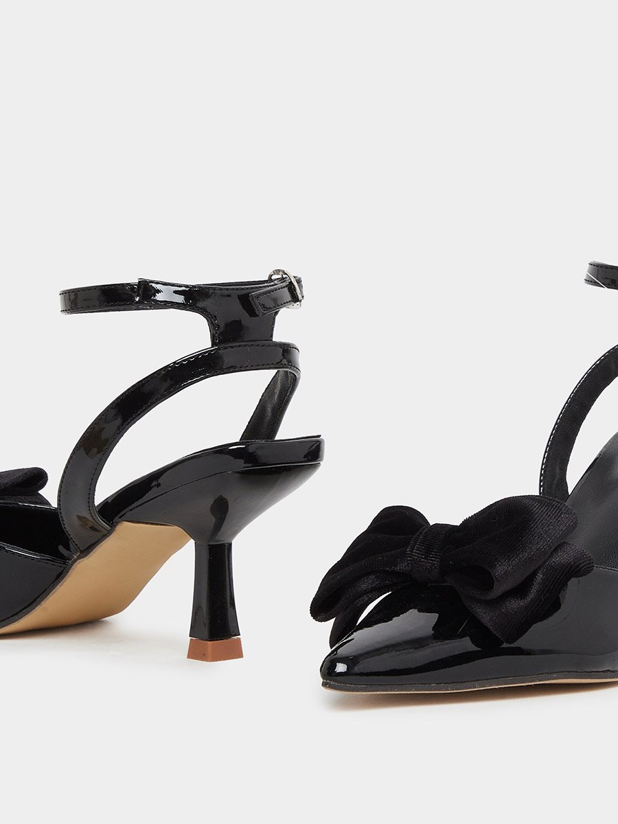 Patent Bow Accent Pointed Toe Sandals