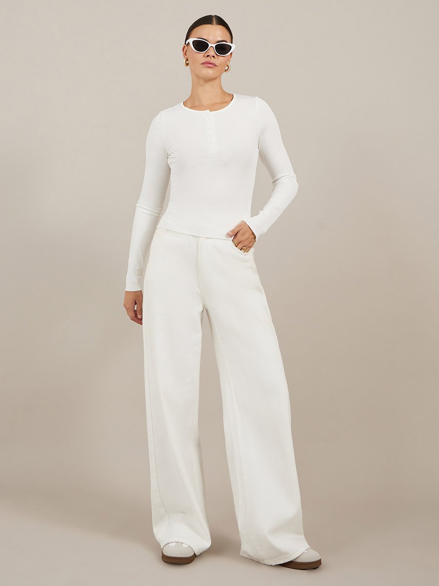 Slim Fit Buttoned Round Neck Top