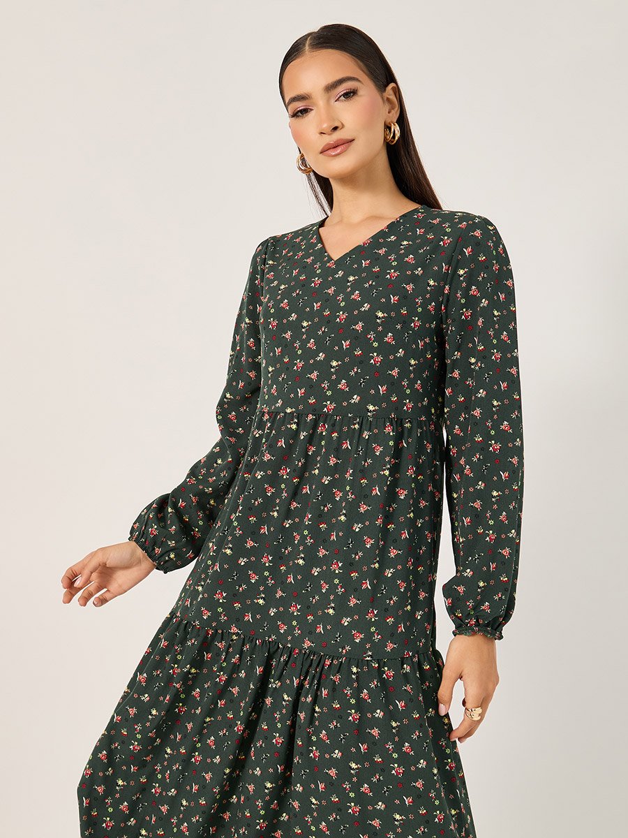 All-Over Print Long Sleeves Tiered Maxi Dress