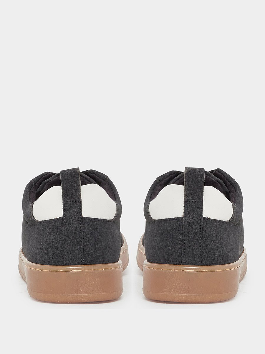 Uptown Suede Low Ankle Sneakers