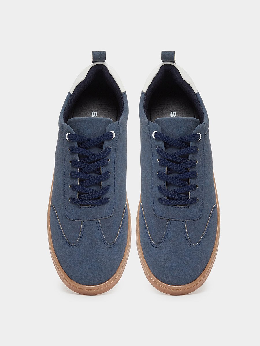 Old Money Grainy Low Top Lace Up Sneakers