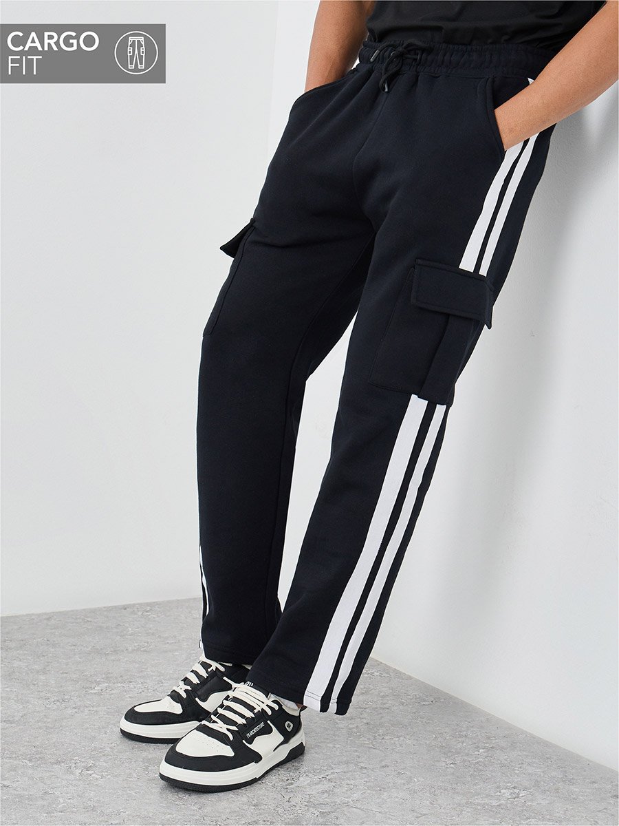 Side Twill Tape Oversized Joggers with Cargo Pockets Deatil
