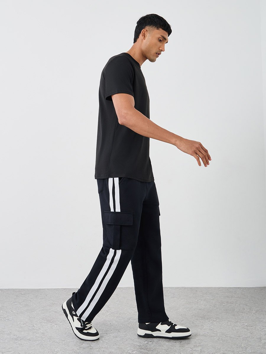 Side Twill Tape Oversized Joggers with Cargo Pockets Deatil