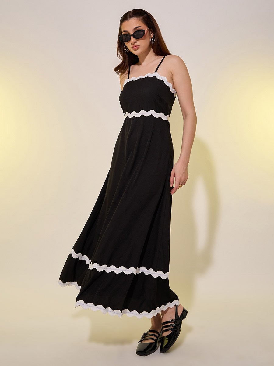 chinese dress ladies Black Contrast Lace Top Strappy Bodycon Midi Dress – AX Paris main image 0