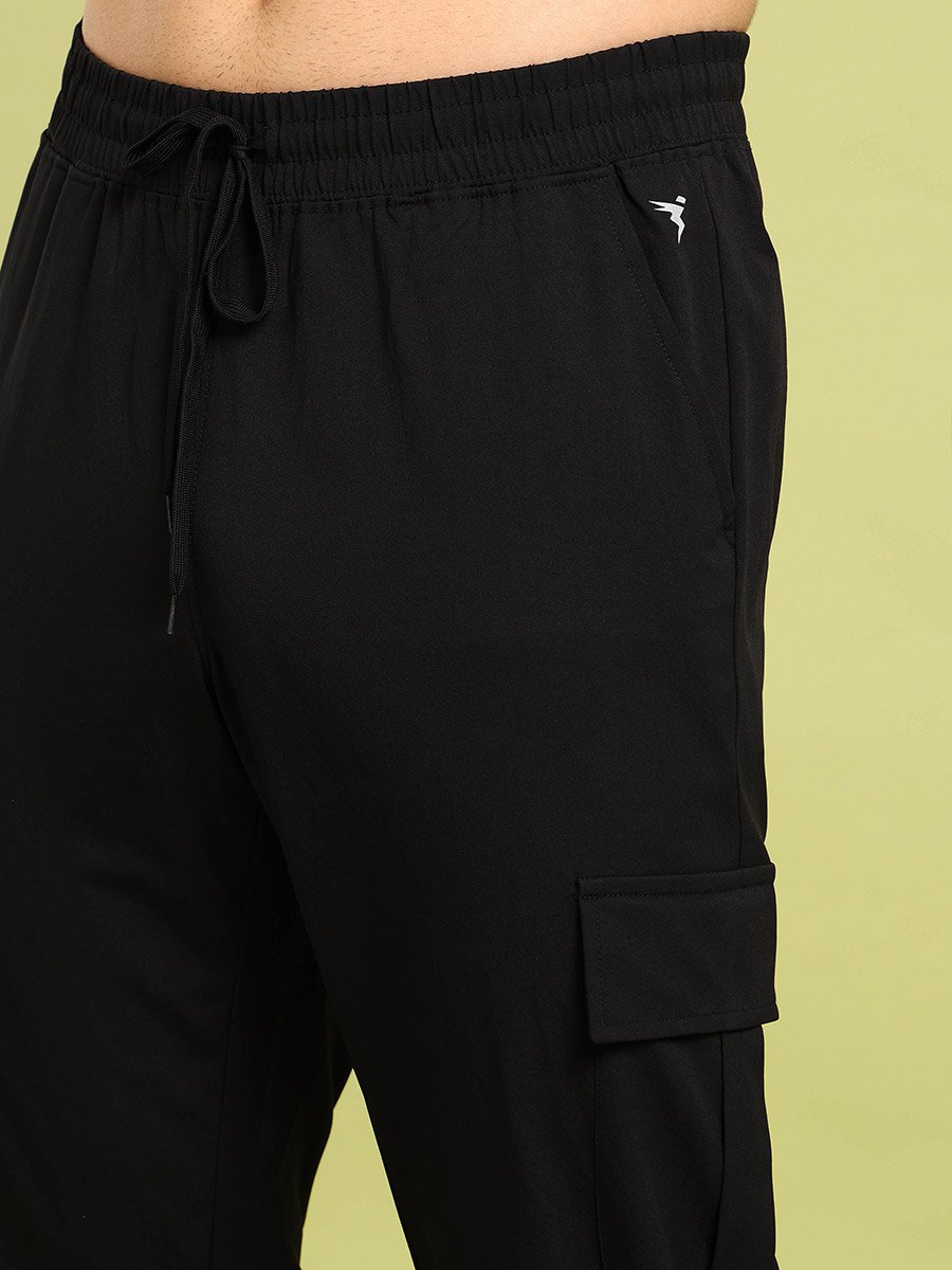 Men Solid Relaxed Fit Cargo Pants with TS FLEXI