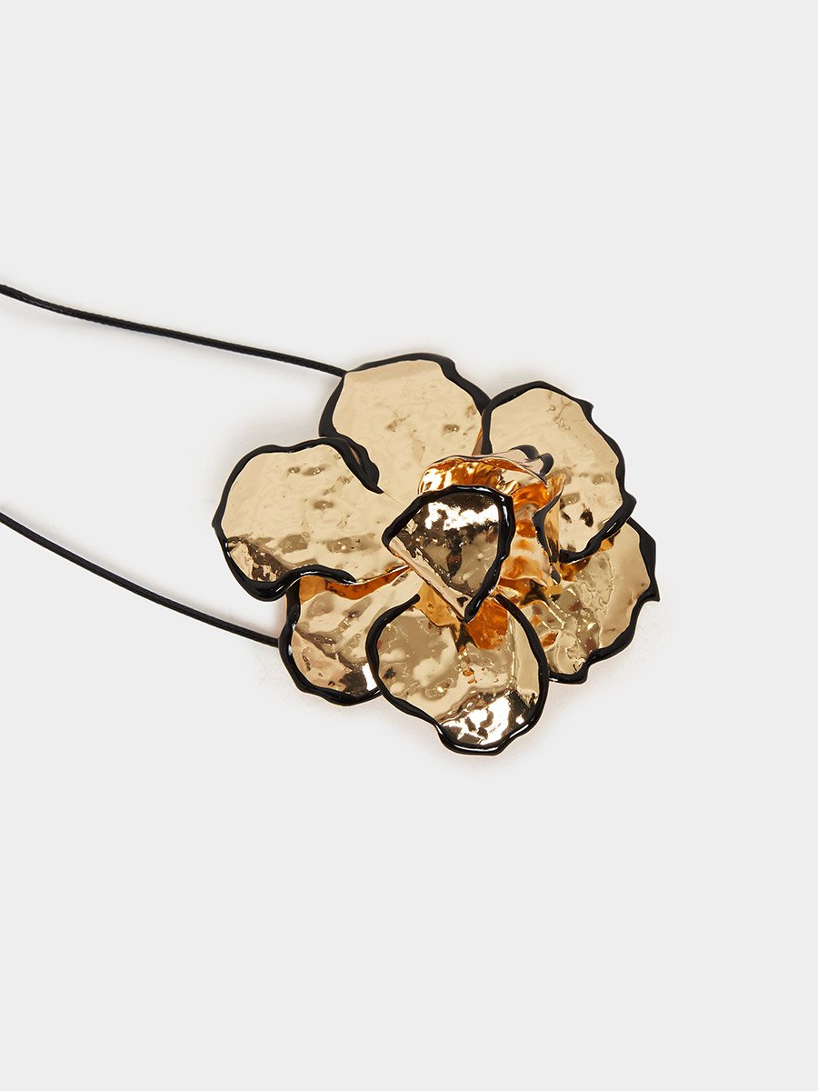 Flower Accent Thread Choker Necklace