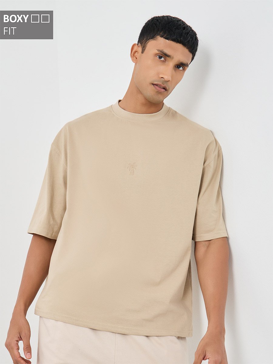 Minimal Embroidered Crew Neck Boxy Fit T-Shirt
