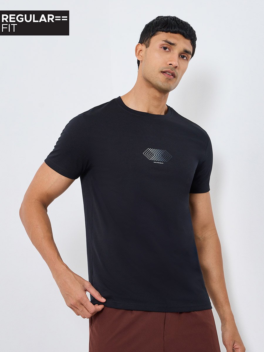 Men Black Graphic Print Crew Neck T-Shirt
