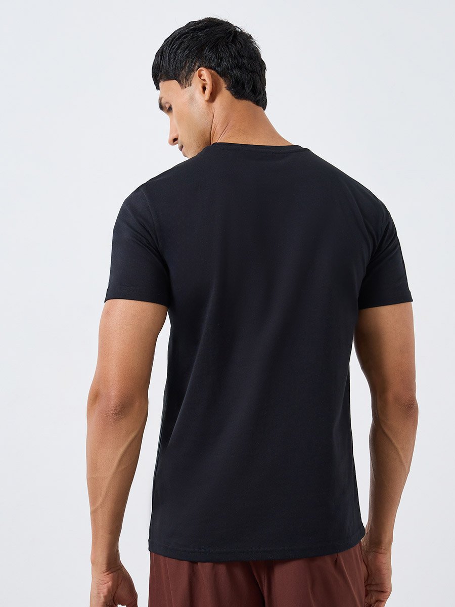 Men Black Graphic Print Crew Neck T-Shirt