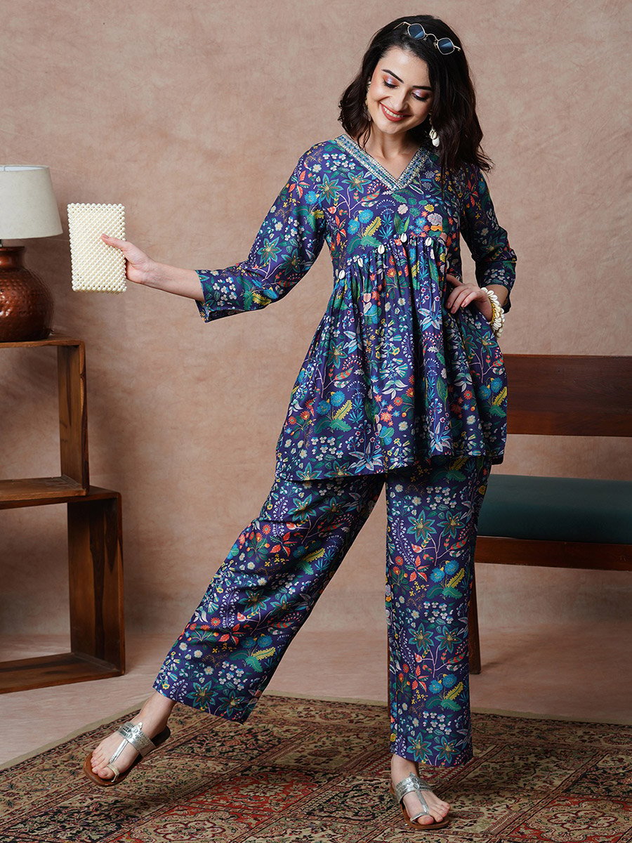 Floral Printed Gathered Design Tunic and Straight Pants