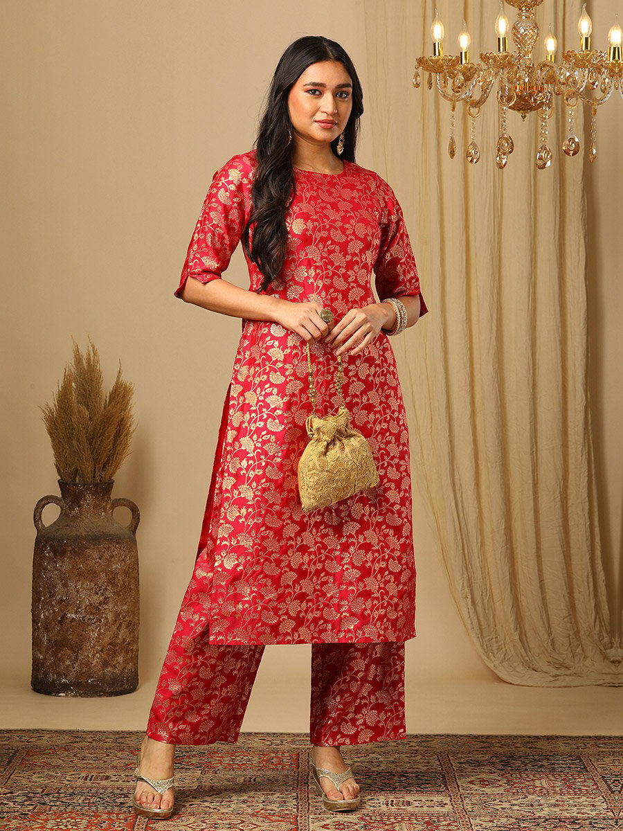 Round Neck Floral Print Straight Kurta and Elasticated Pants Set