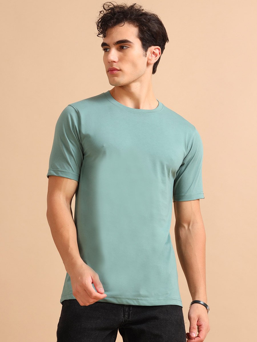 Solid Short Sleeve Regular Fit T-Shirt