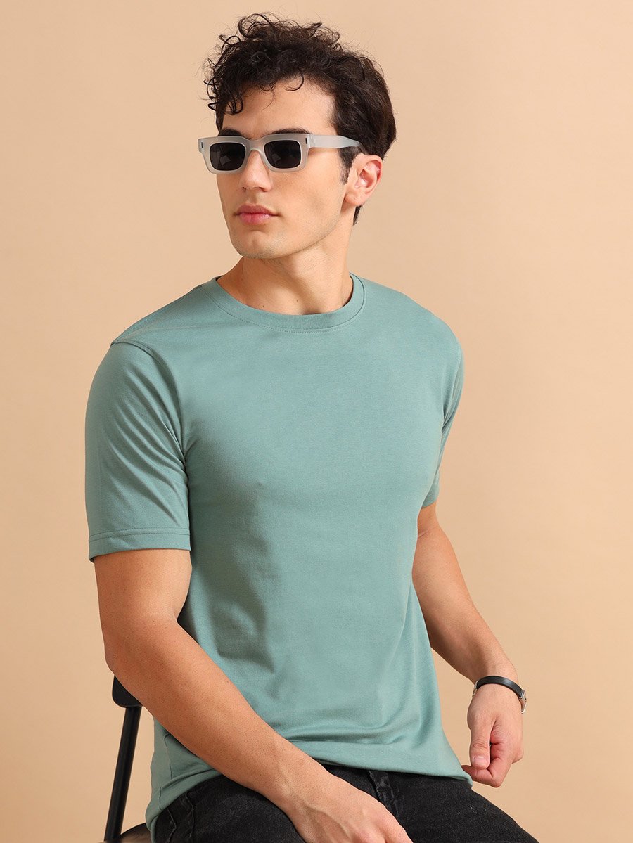Solid Short Sleeve Regular Fit T-Shirt