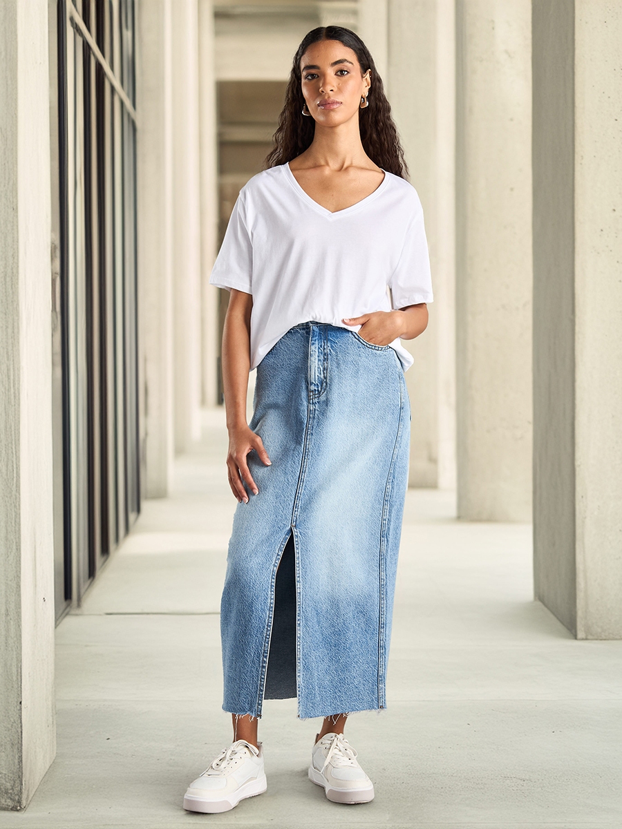 Plain Fade Resistant V-neck T-shirt with Short Sleeves