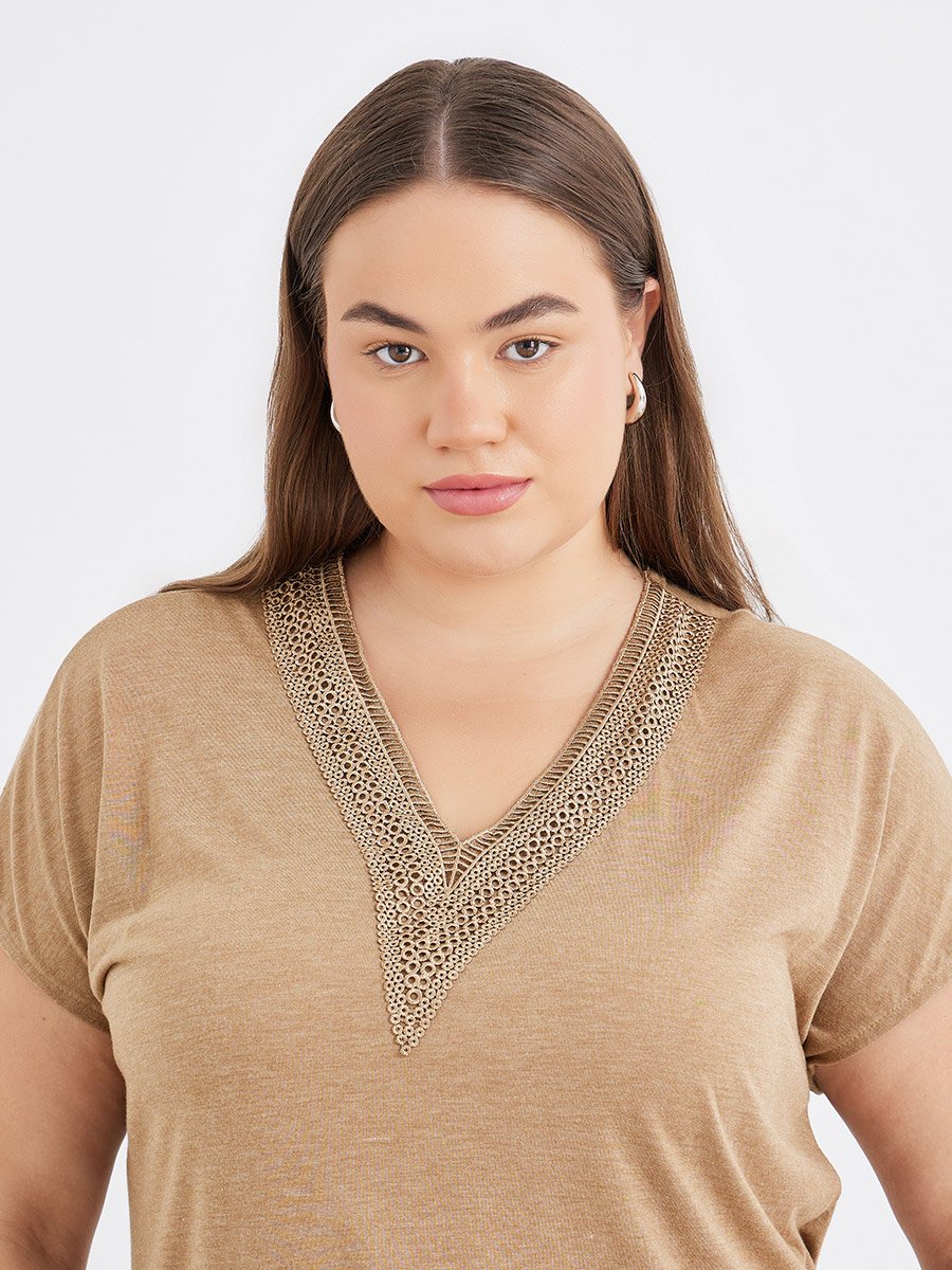 Plus Brown T-Shirt with Lace Detail