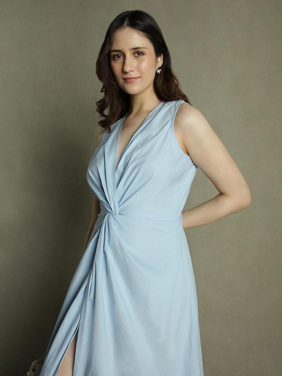 Solid V-Neck Sleeveless Midi Dress