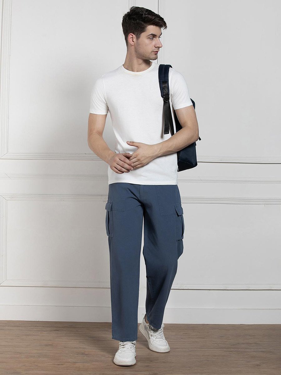 Mid Rise Relaxed Fit Cargos Trousers