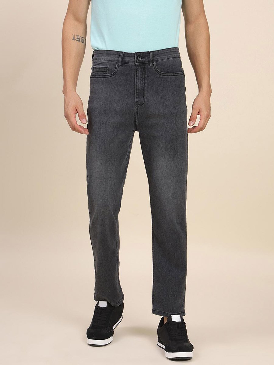 Mid-Rise Relaxed Fit Jeans