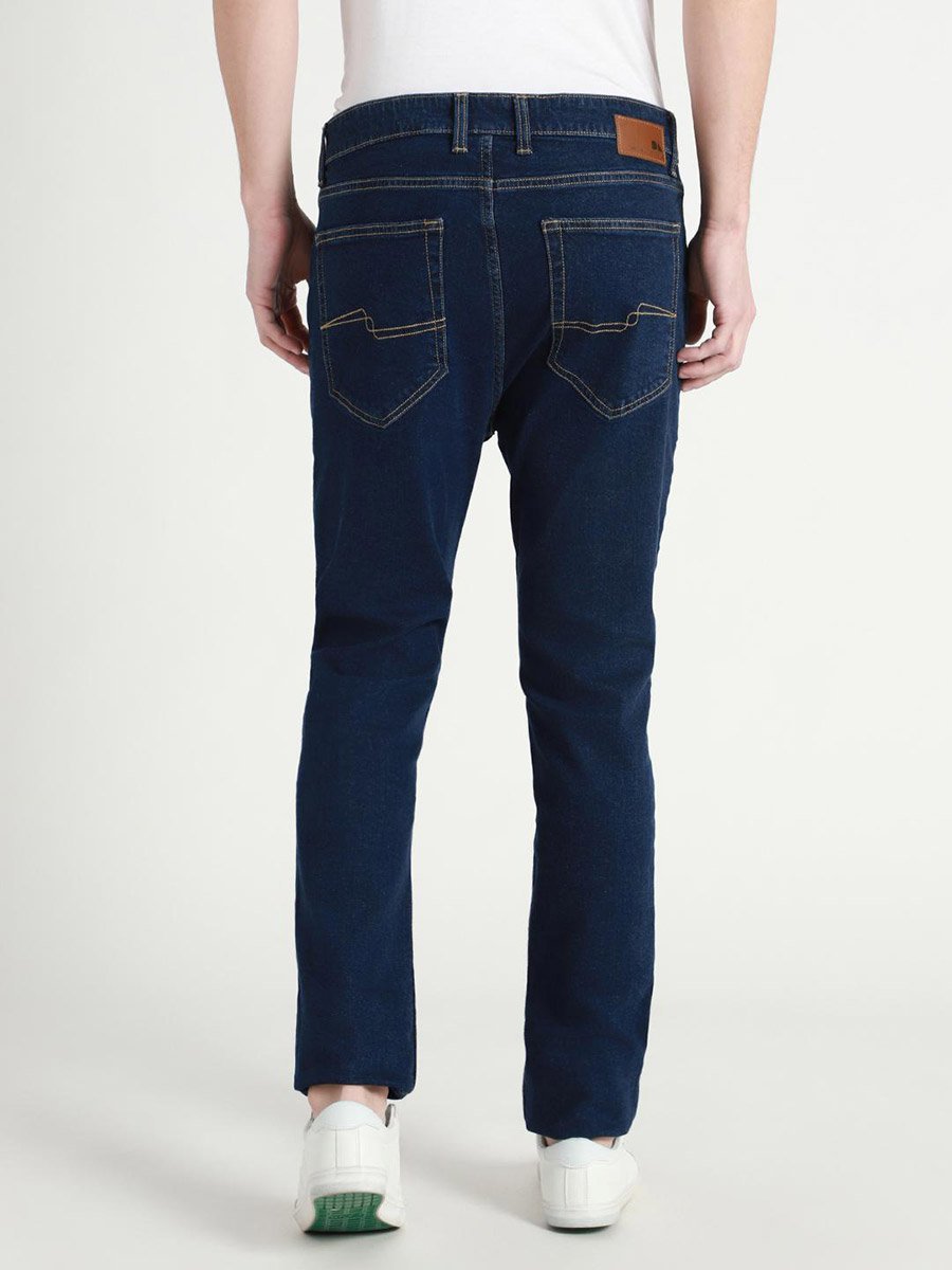 Mid-Rise Tapered Fit Stretchable Jeans For Men at UAE | Styli