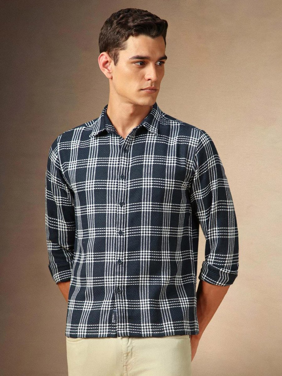 Checked Long Sleeves Button Down Shir 