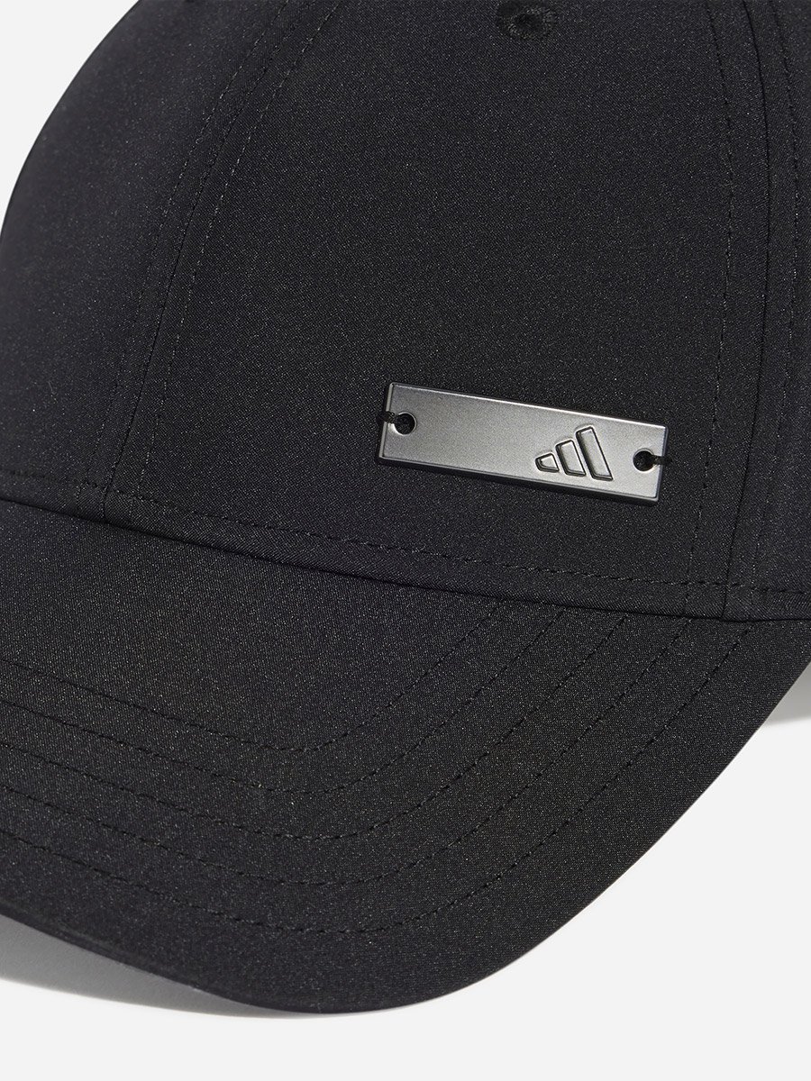 Metal Badge Lightweight Baseball Cap
