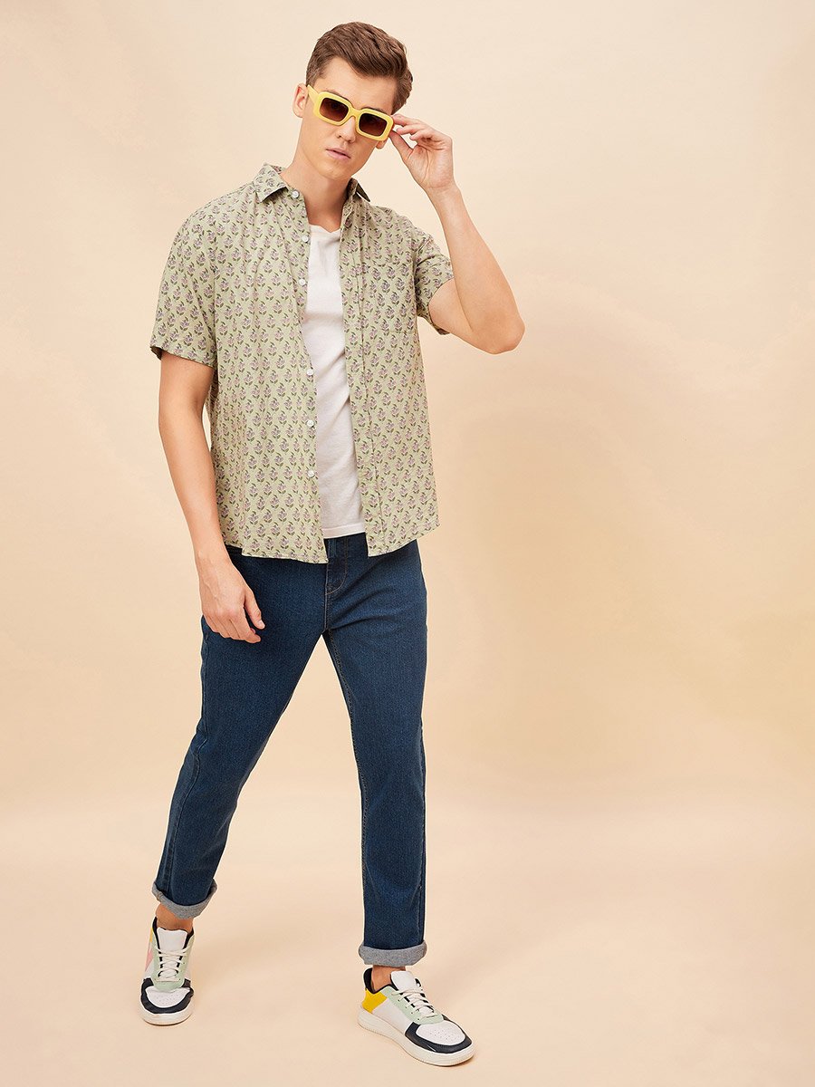 Mid Rise Plain Regular Fit Jeans