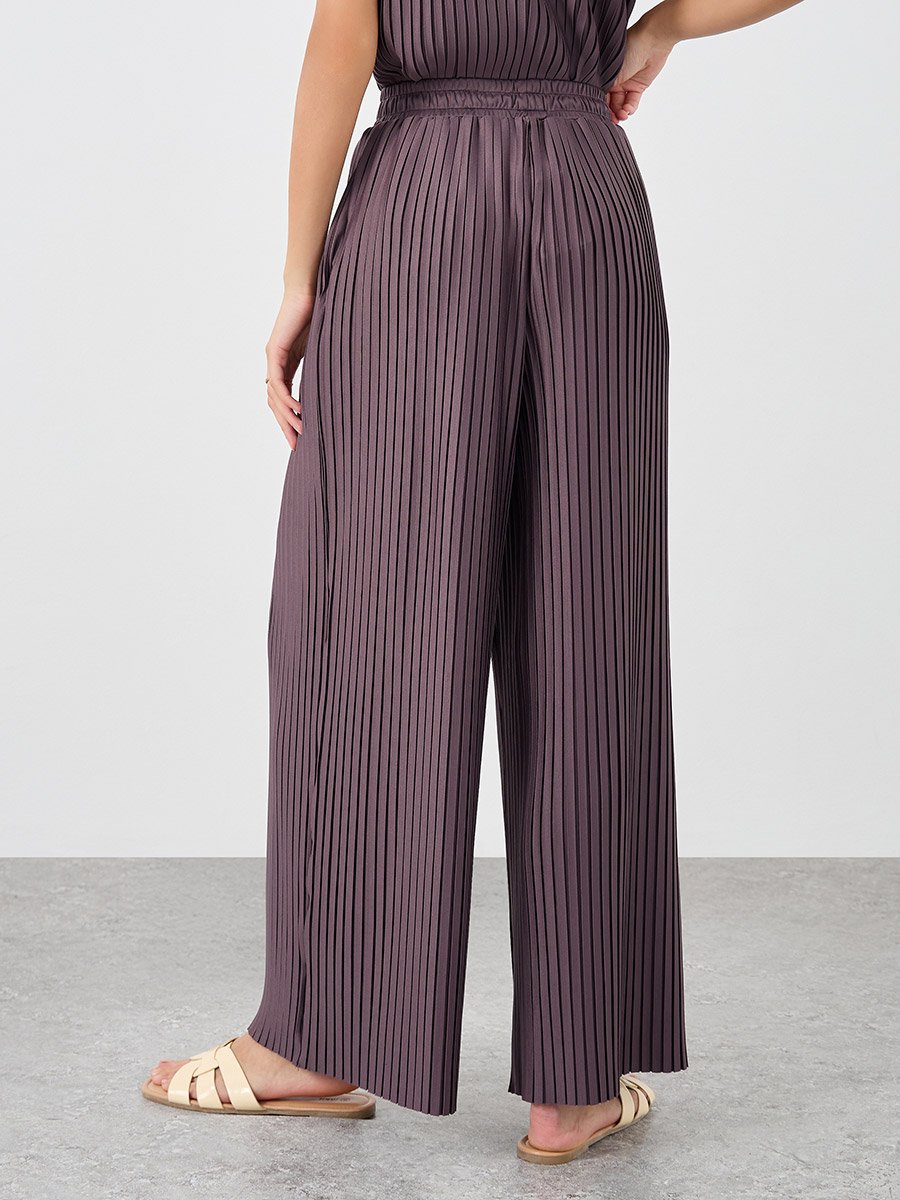 Elasticated Waistband Wide Leg Plisse Trousers