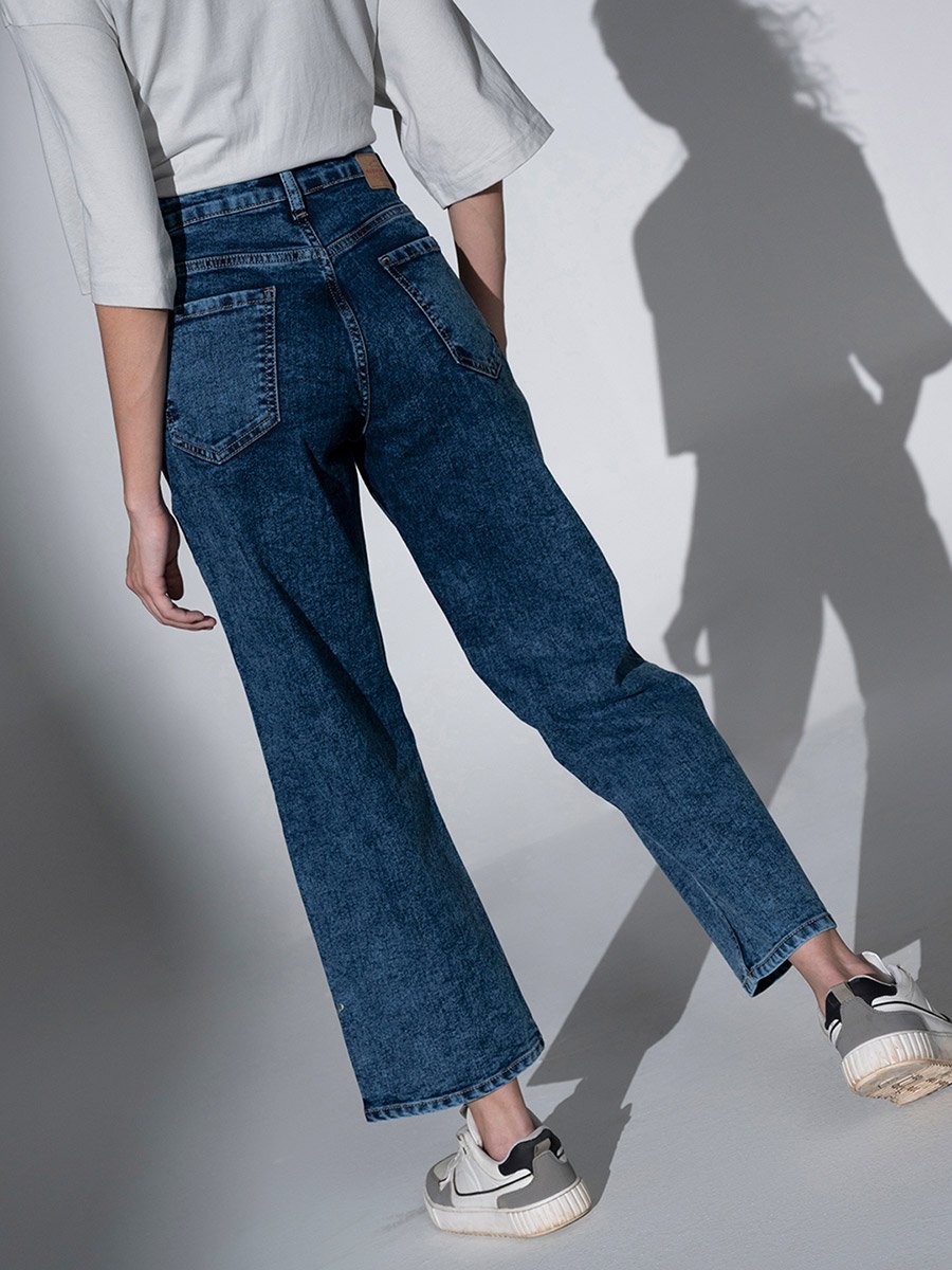High Rise Mid Wash Regular Fit Jeans