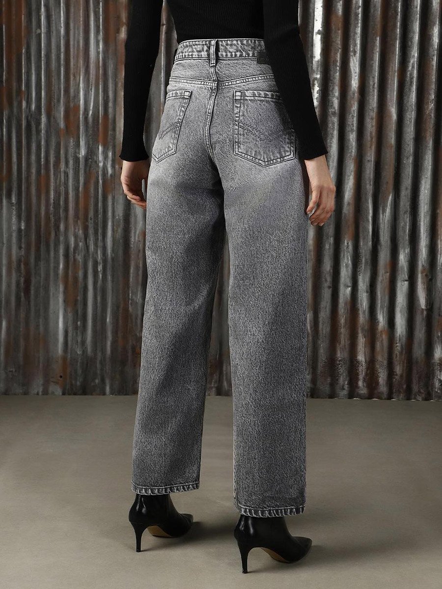 High Rise Faded Straight Fit Jeans