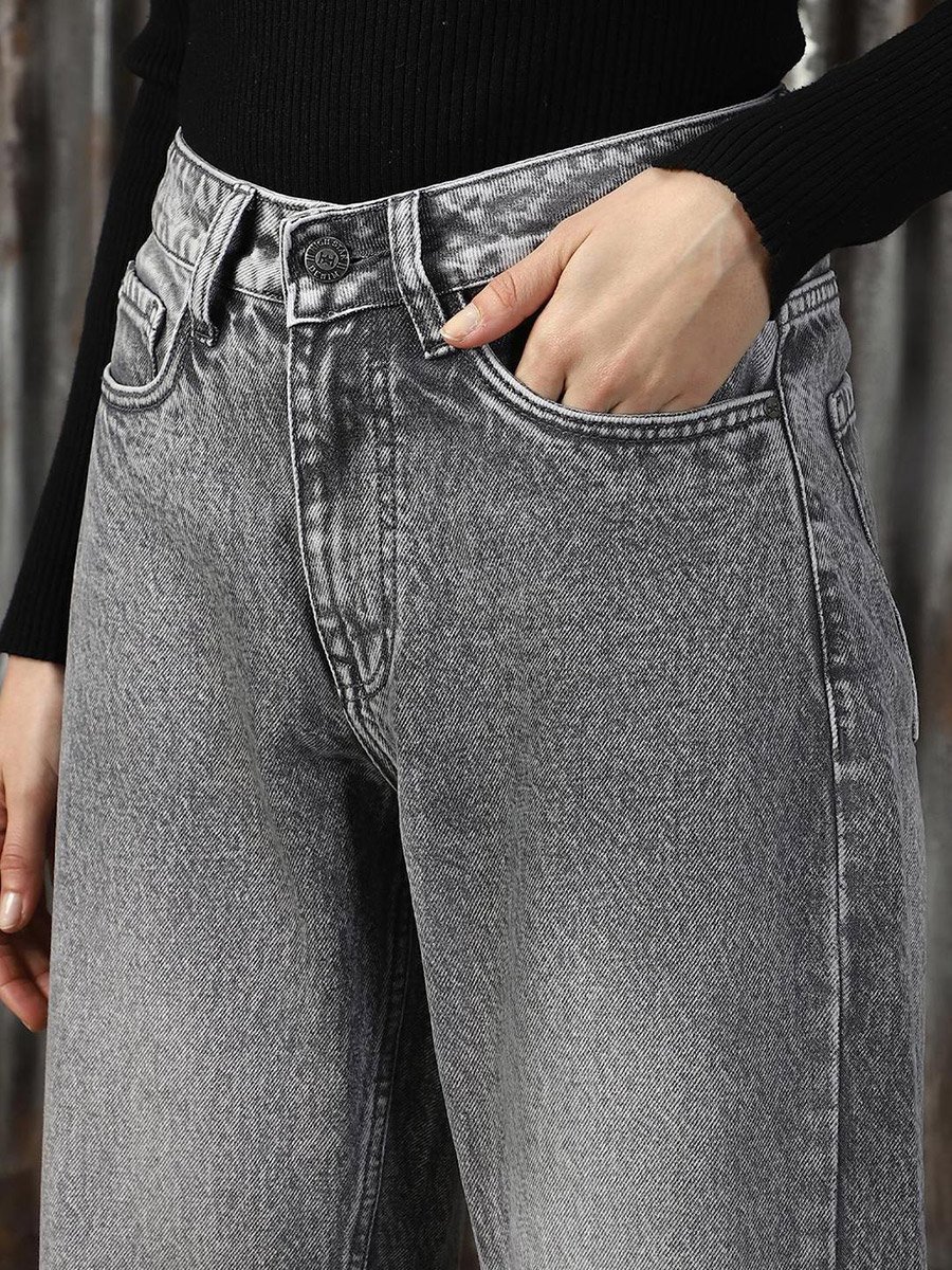 High Rise Faded Straight Fit Jeans