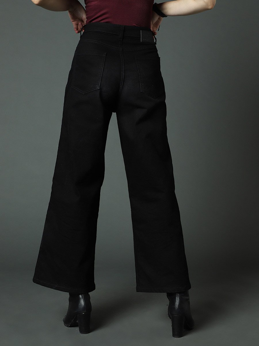  Mid Rise Wide Leg Jeans 