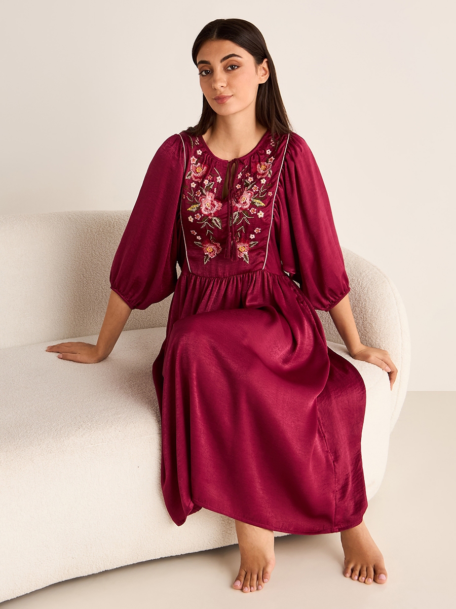 Embroidered Night Dress with Tie-Up Neck and Short Sleeves For Default  Category at Kuwait | Styli