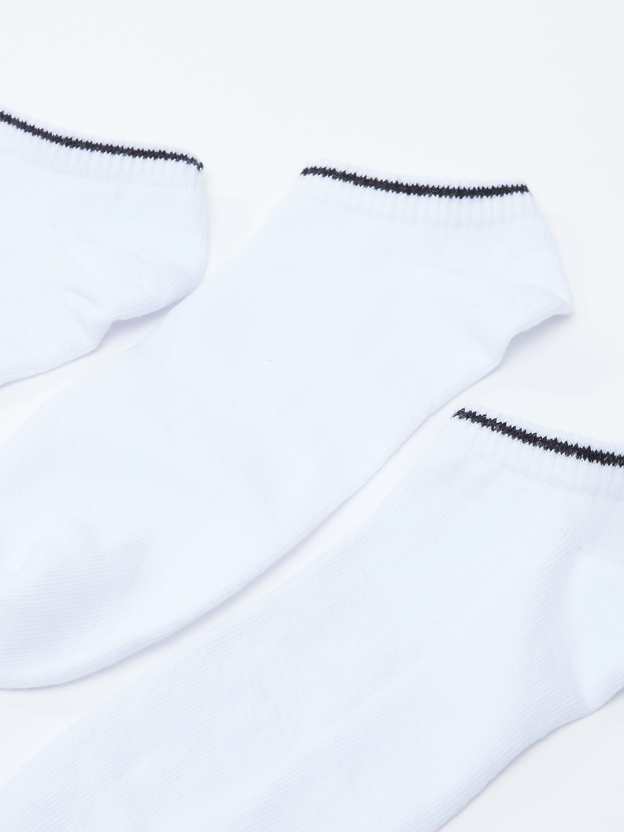Ankle Length Socks with Ribbed Cuffs - Set of 3
