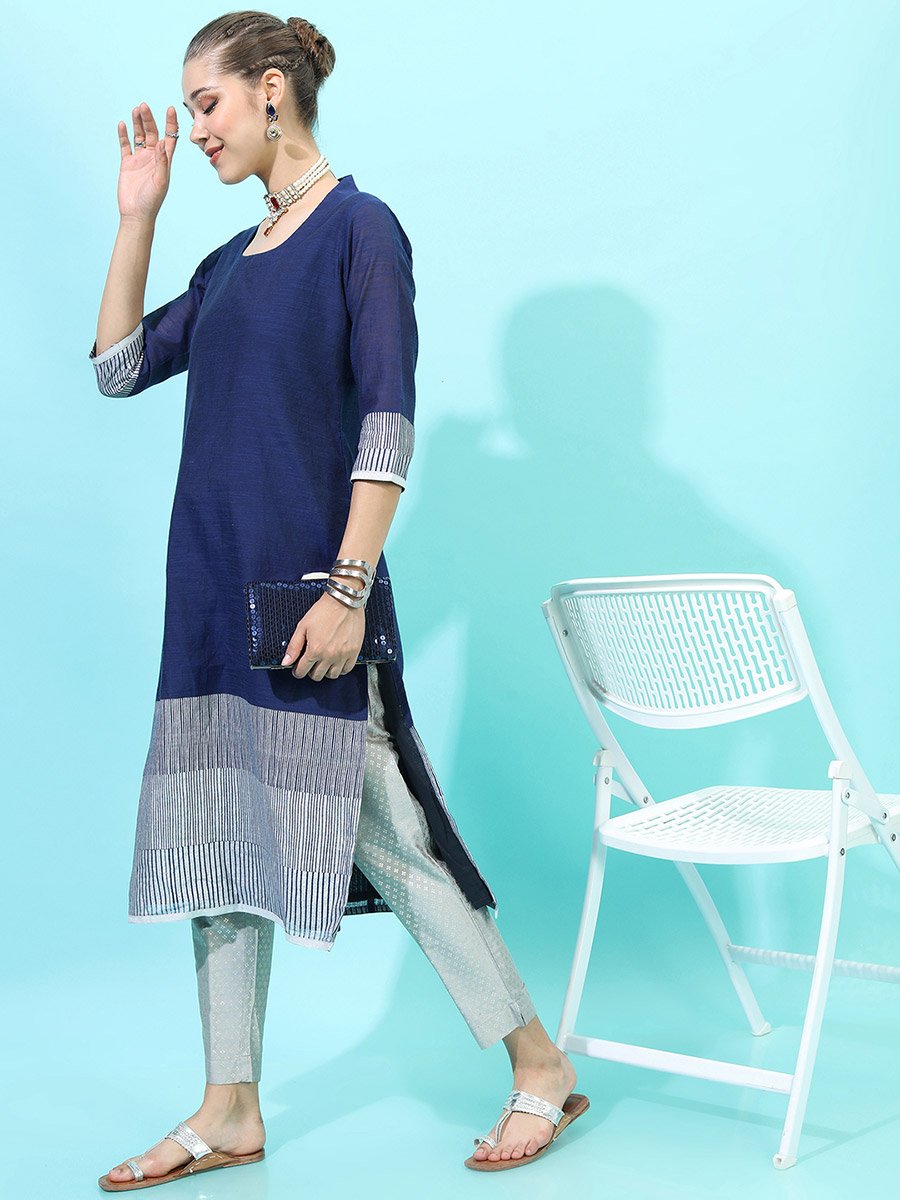 Women Navy Blue and Grey Colourblocked Shawl Neck Kurta