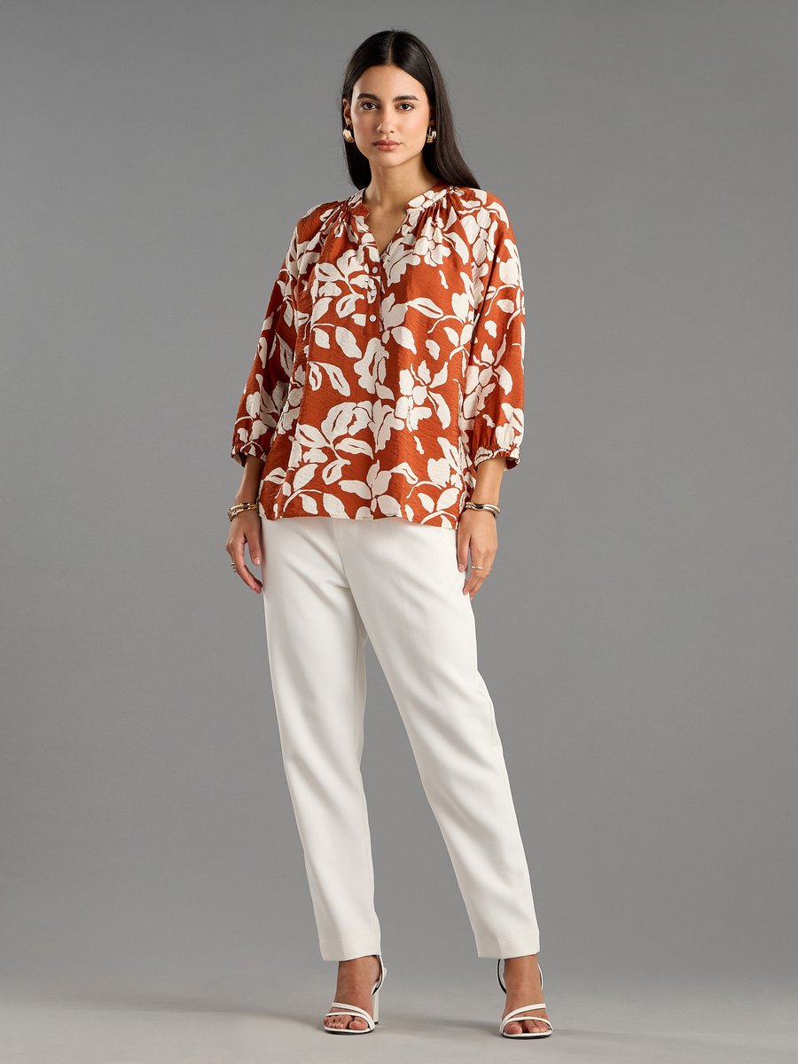 All Over Floral Print V-Neck Top